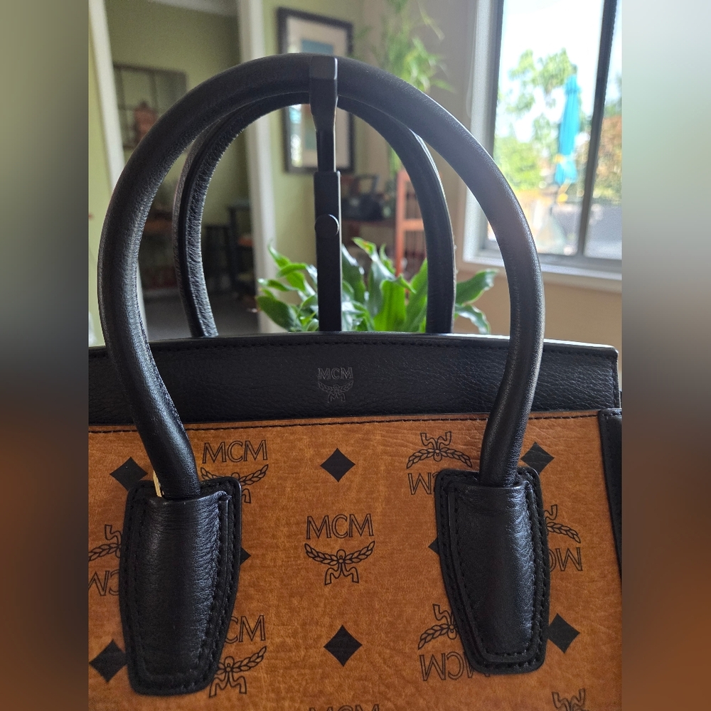 MCM Visetos Monogram Tote Bag in Cognac and Black - Picture 2 of 10